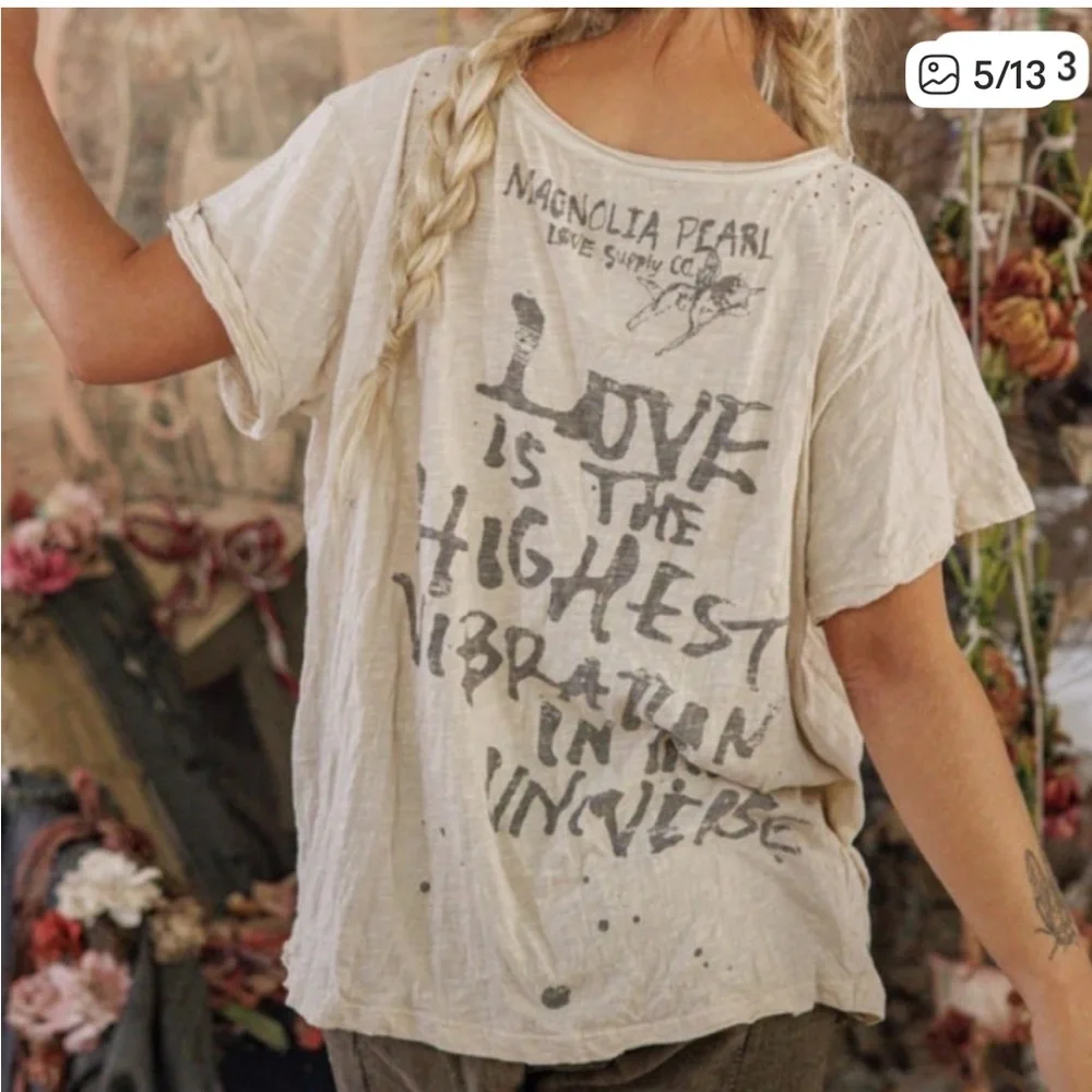 NWT🦌🦋🦜Magnolia Pearl 💯 Cotton
Frolic Tee in One Size Fits Most - Picture 5 of 13